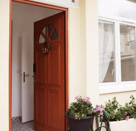 Madame Paris Bed and Breakfast Villejuif