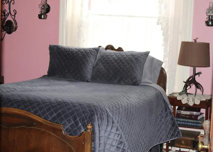 The Mays Place Bed And Breakfast