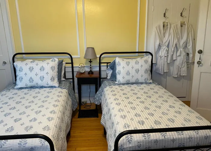 Harbour House Inn B&B