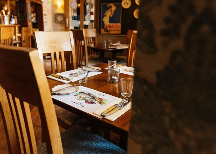 Bed and Breakfast The Six Bells Bourne