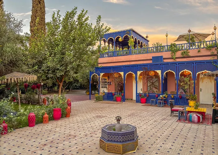 Bed and Breakfast Le Bleu House à Sidi Abdallah Ghiat