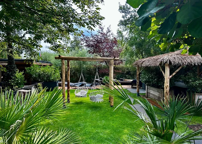 Casa aan de Plas, B&B met hottub en jacuzzi