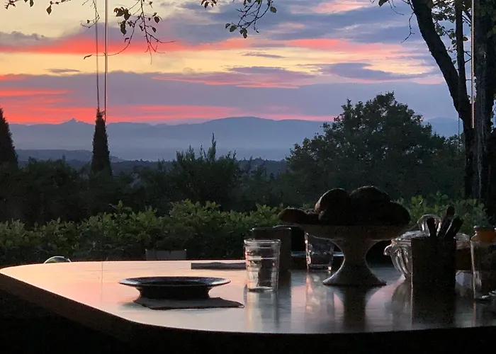 Casa Marta : Suites, Terrasses Et Vue Panoramique Tournon-sur-Rhone