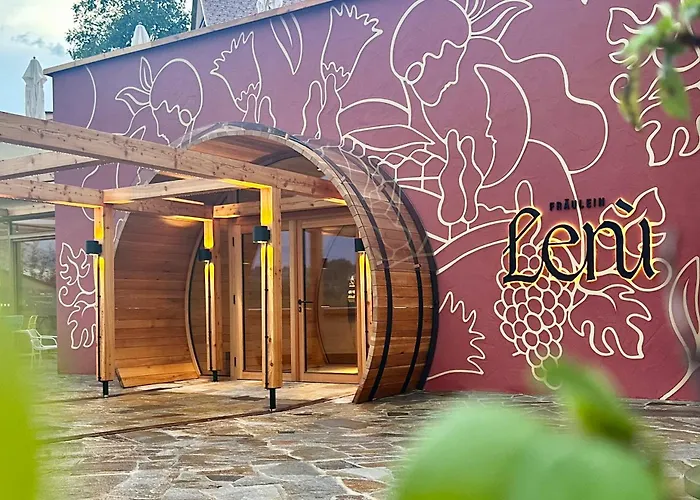 Fräulein Leni Hotel