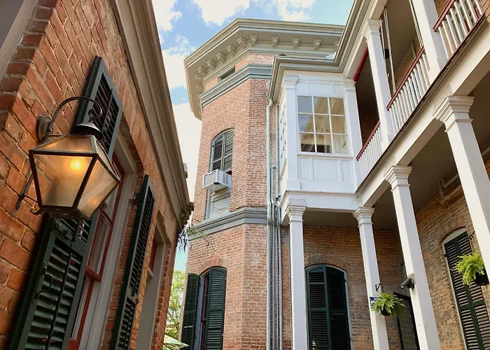 French Quarter Lanaux Mansion Bed And Breakfast