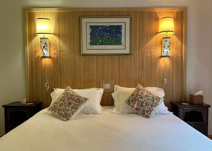 Bed and Breakfast La Cour Carrée Rustrel