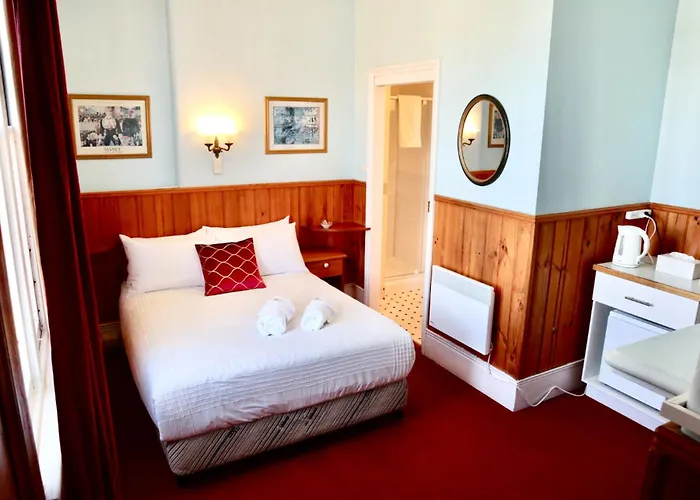 Hillview House Launceston Bed & Breakfast