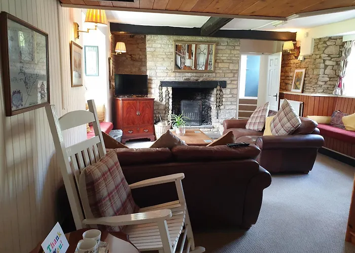 The Horse And Panniers Guest House.