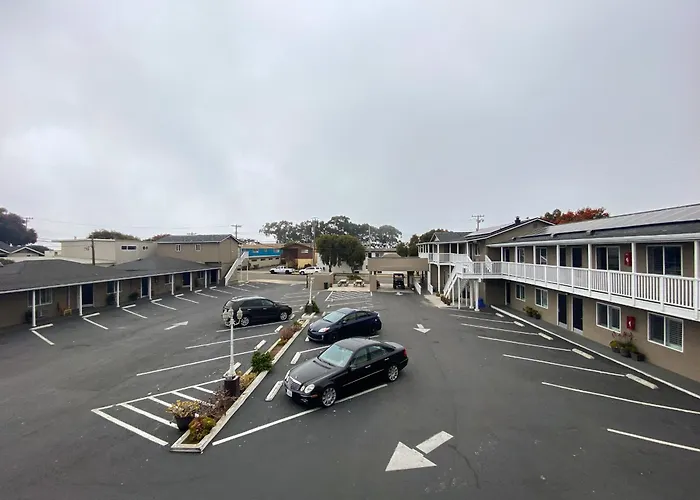 Rockview Inn And Suites