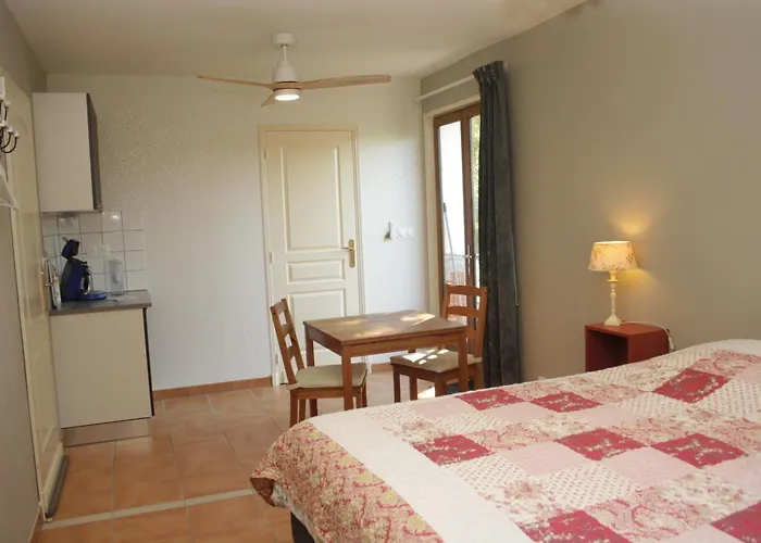 Repos Chez Margot Bed and Breakfast Fajoles