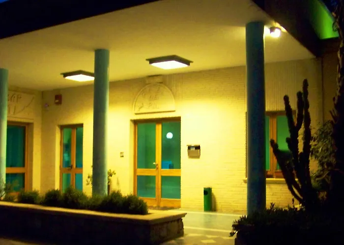Hotel Villaggio Dei Pini