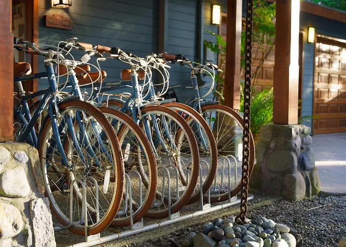 Snug Harbour Inn