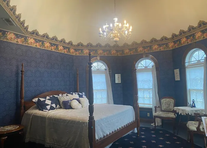 Apple Crest Inn Gentry