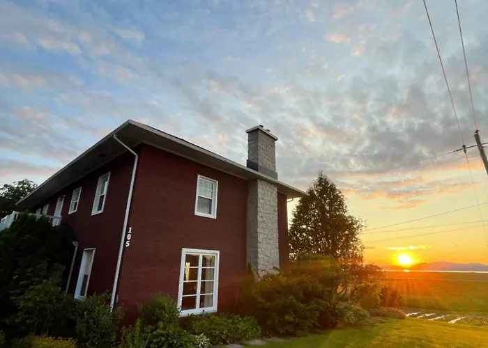 La Maison Rouge - Bed & Breakfast - La Pocatiere