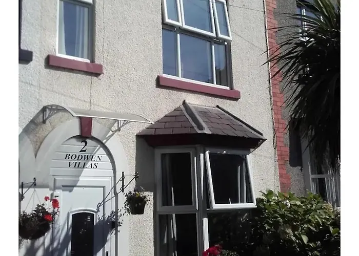 2 Bodwen Villas