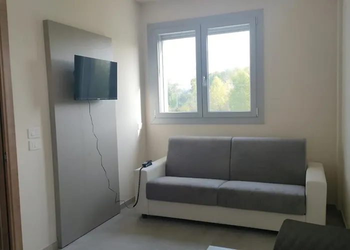 Residence Montefeltro Pesaro - Il Lupo Affitta La Torraccia