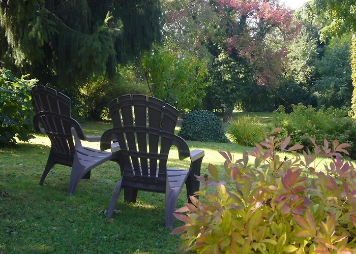Domaine De L'Olifant Bed and Breakfast Champanges