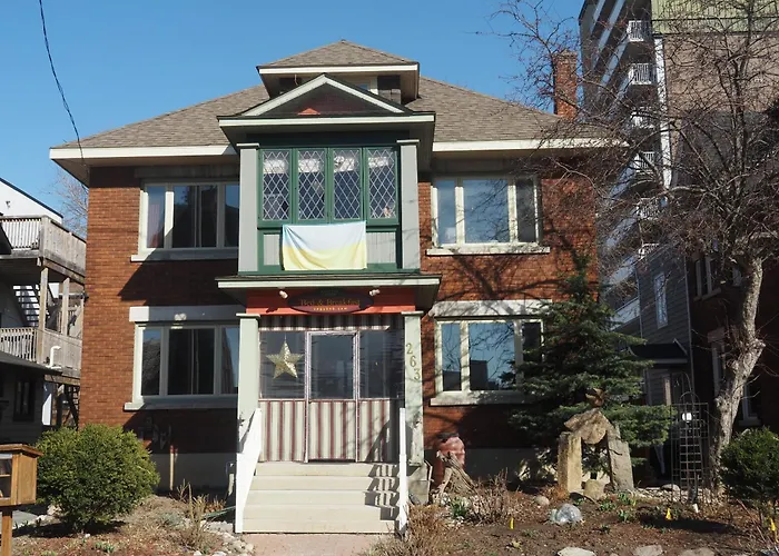 Downtown Bed And Breakfast