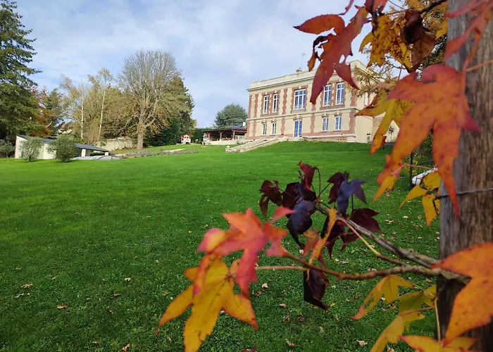 Bed and Breakfast Demeure de la Garenne à Montmirail 