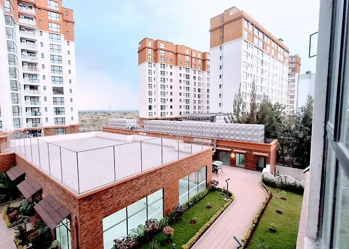 Apple Tree Apartment , 2 Bedroom Luxury Suites