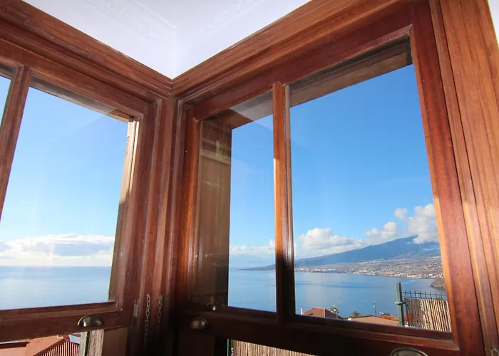 Villa Gonzalez Sea Views