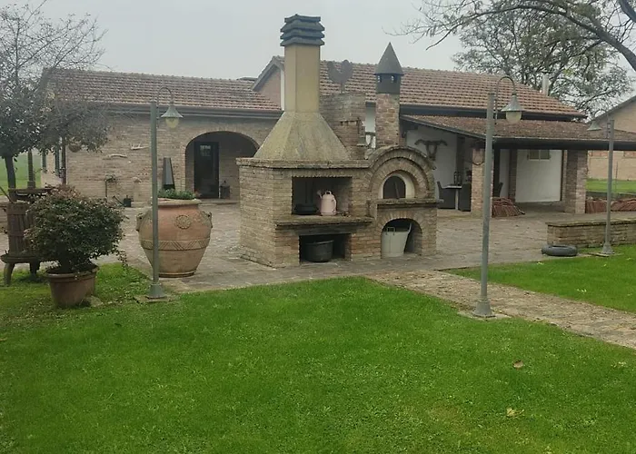 Bed and Breakfast Casa Jolanda Iolanda di Savoia