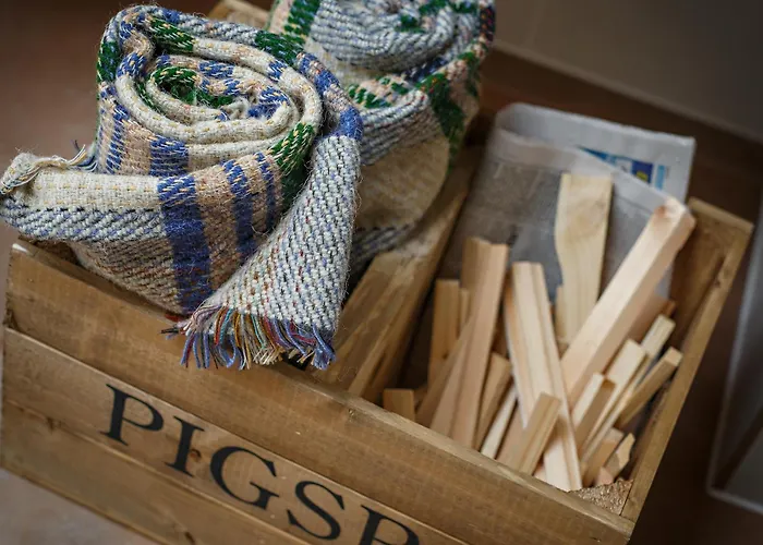 The Pigs Bed & Breakfast Holt 