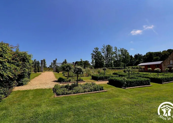 Chateau de la giraudais