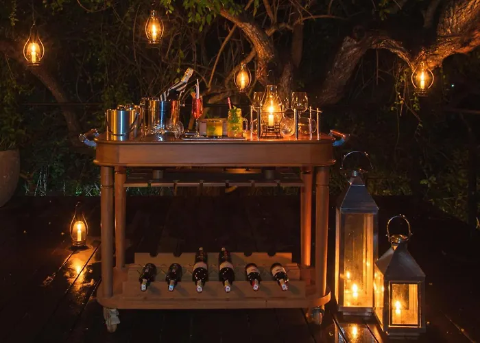 Flameback Eco Lodge