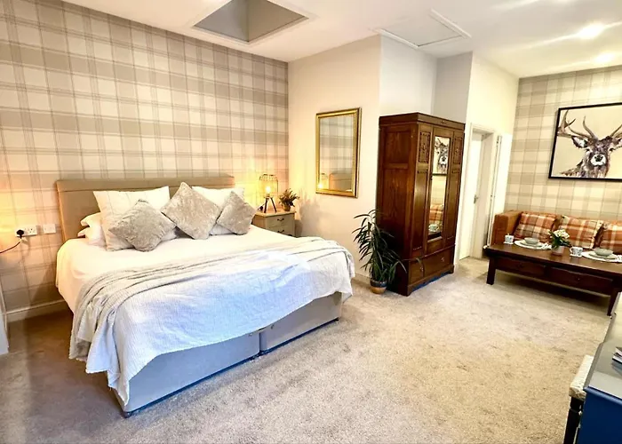 Beechtree Cottage, Cairngorm Suite, Kirkmichael