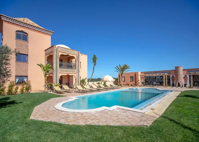 Al Karob Yoga Boutique Villa Guia 