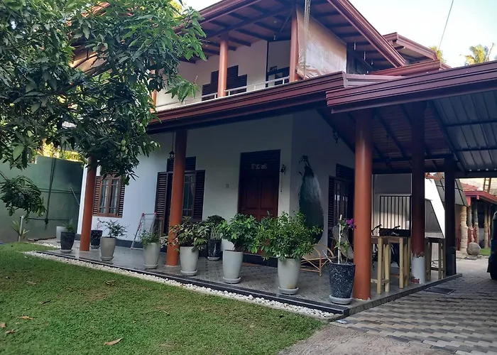 Serendip Villa With Restaurant