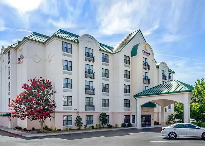 Comfort Suites Hanes Mall