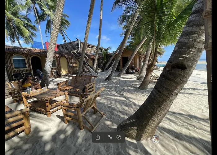 Voodoo House Bed & Breakfast Lalao