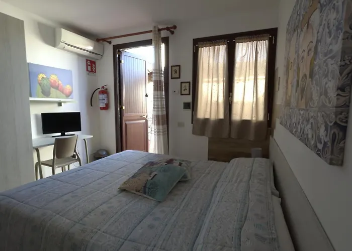 Bed and Breakfast Mareblu à Cefalù