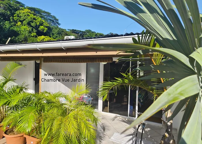 Fare Ara Location Huahine