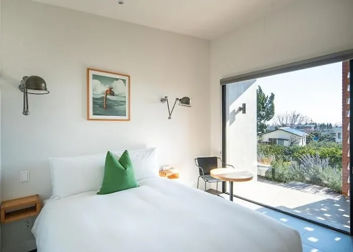 Jejutokki Bed & Breakfast Seogwipo