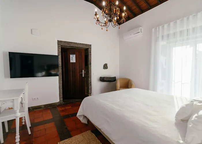 Senhora Do Carmo Charm House Bed and Breakfast Ponta Delgada