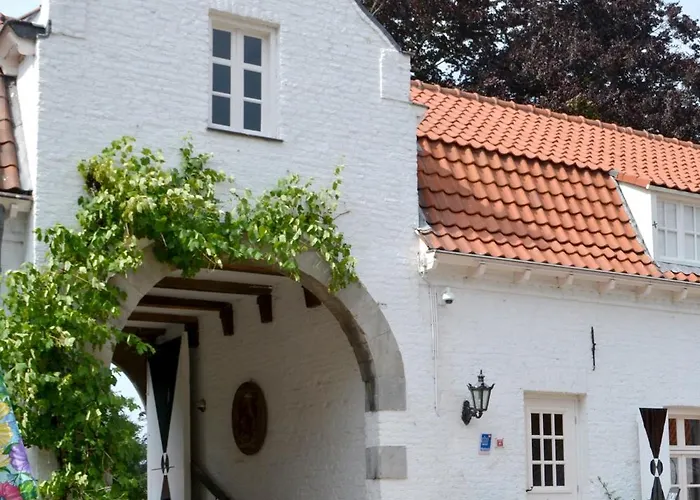 Kasteel Aldenghoor Bed and Breakfast Haelen