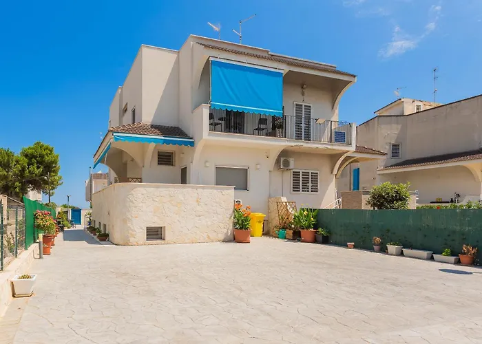 Apulia Blue Apartements & B&B