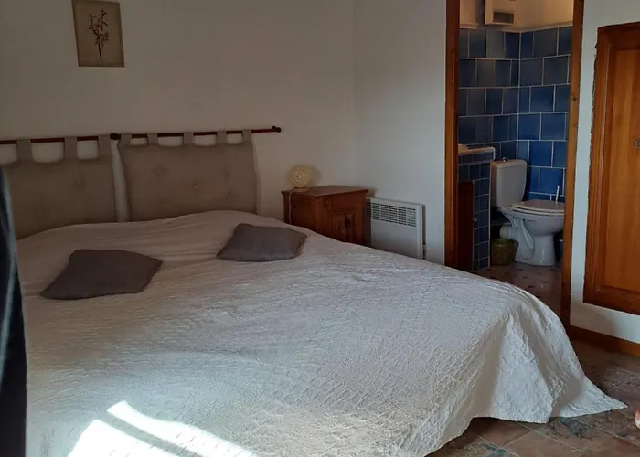 Bed and Breakfast Les Roses Trémières à Bargème