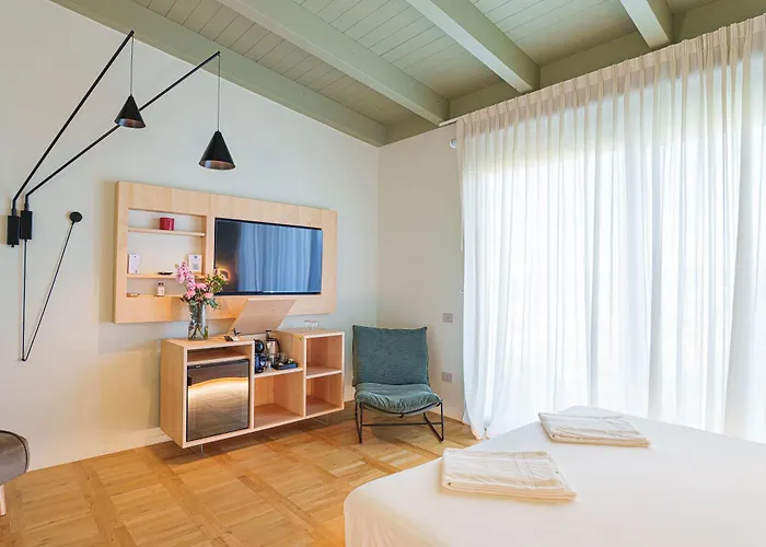 Uefio - Luxury Suites Monte di Procida