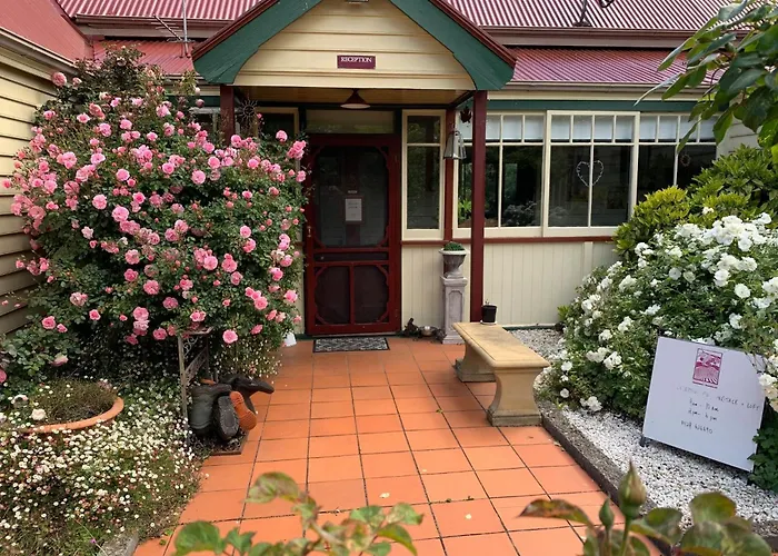 Crabtree House