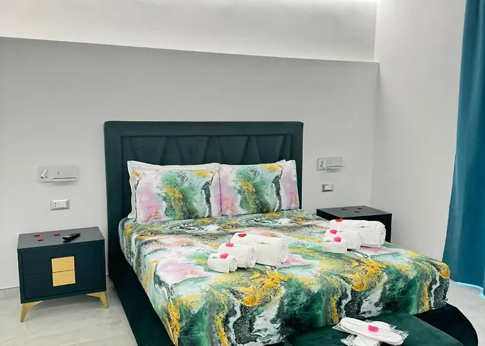 Nuance Suite & Rooms
