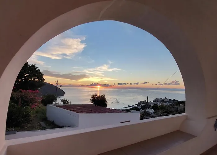 Bed and Breakfast Casa Tra Cielo E Mare Città di Lipari