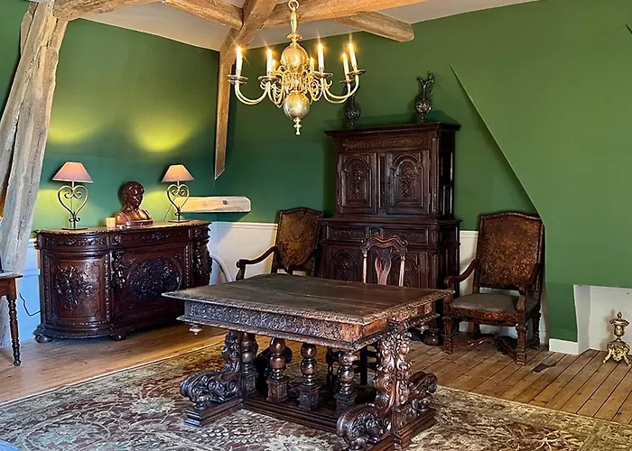 Chateau De La Riviere Pontgouin