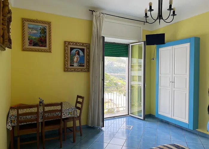 Bed and Breakfast Dimora Carlo III Vietri