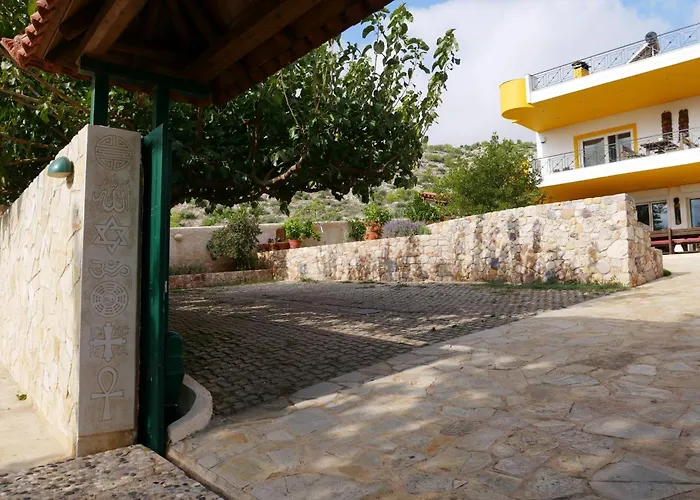 Bed and Breakfast Casa di Luce Agia Marina 