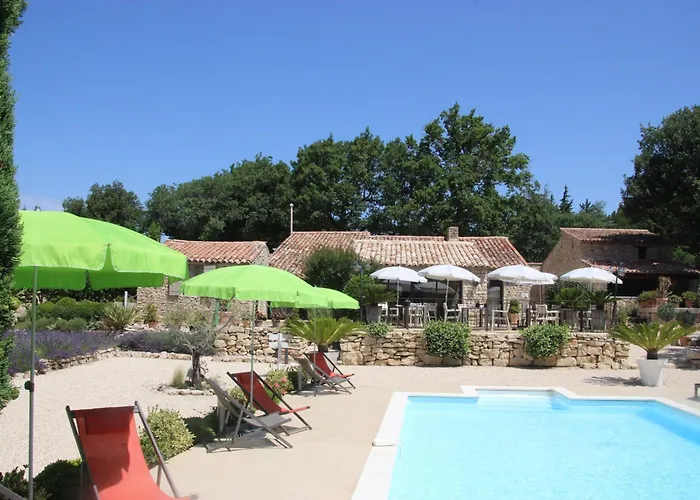Le Hameau Fleur de Pierres