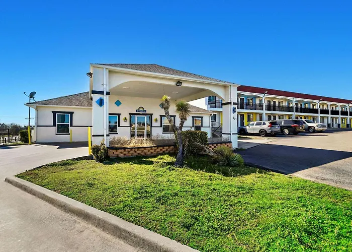 Days Inn By Wyndham Gainesville